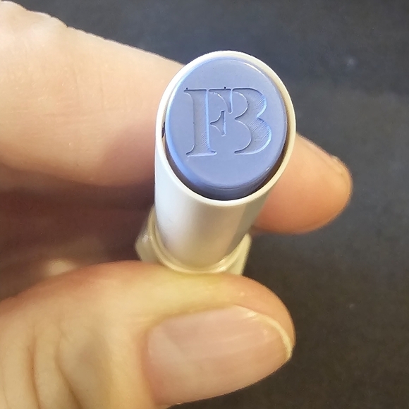 FENTY BEAUTY BY RIHANNA Mattemoiselle Plush Matte Lipstick (Ya Dig?– Periwinkle - Picture 9 of 10